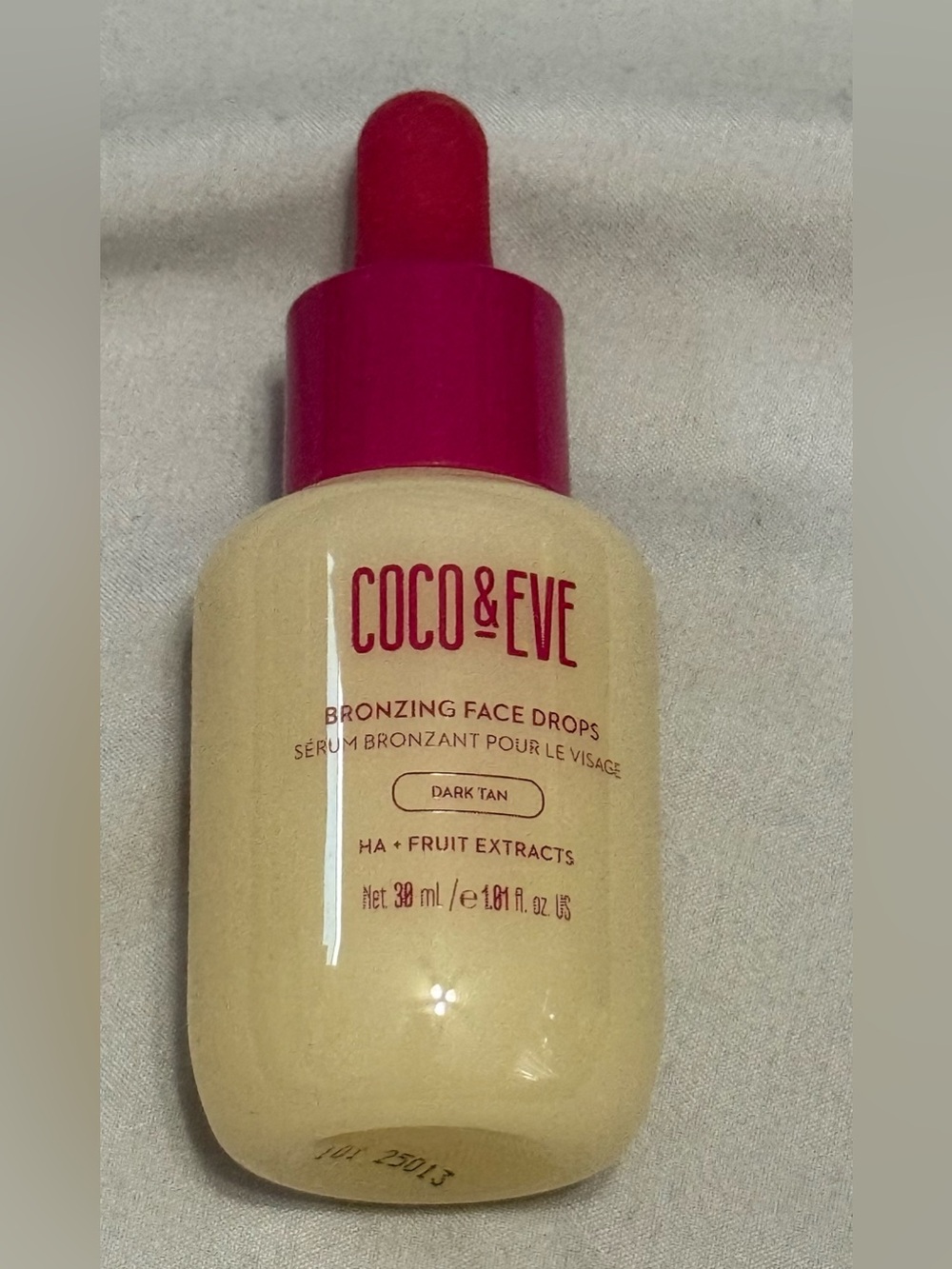 COCO & EVE Bronzing Face Drops – Dark Tan (Beige Bottle, Pink Dropper)